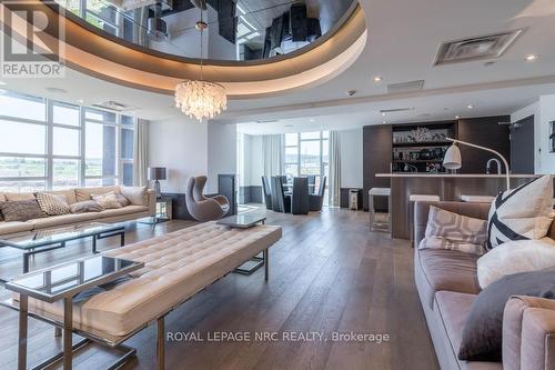 Party Lounge - 412 - 10 Concord Place, Grimsby (Grimsby Beach), ON 