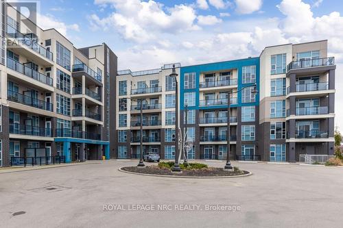 412 - 10 Concord Place, Grimsby (Grimsby Beach), ON 