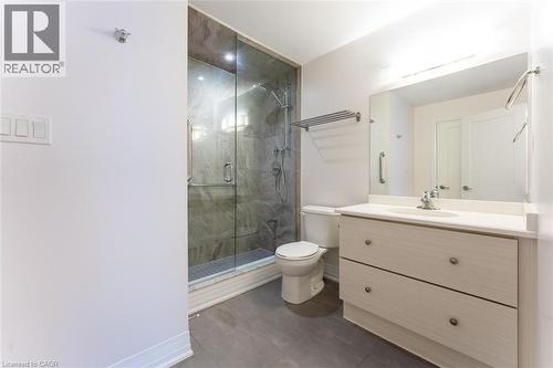 10 Concord Place Unit# 213, Grimsby, ON - Indoor Photo Showing Bathroom