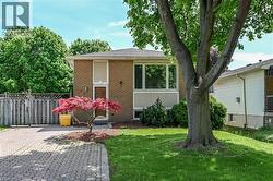 68 DUNCAIRN Crescent  Hamilton, ON L9C 6G1