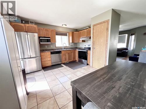 3150 3Rd Avenue E, Prince Albert, SK - Indoor Photo Showing Kitchen