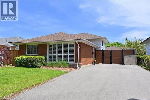 6 PALM Crescent  Brantford, ON N3R 5G2