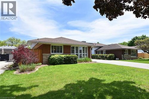 6 Palm Crescent, Brantford, ON - Outdoor
