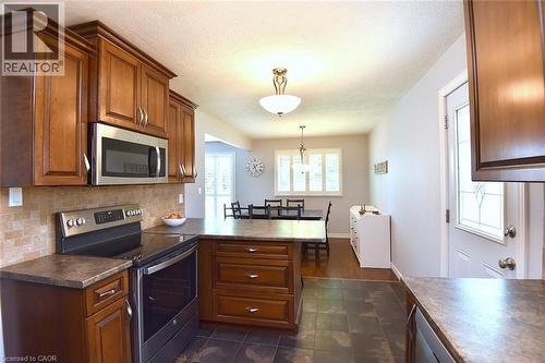 6 Palm Crescent, Brantford, ON - Indoor Photo Showing Kitchen