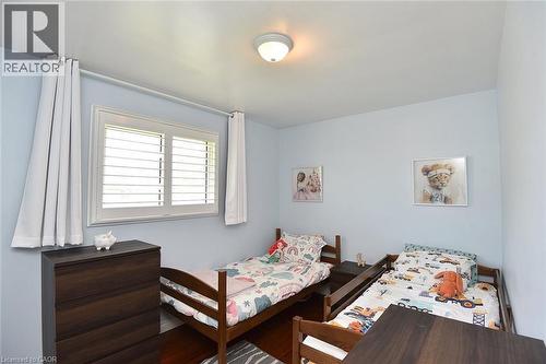 6 Palm Crescent, Brantford, ON - Indoor Photo Showing Bedroom