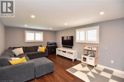6 Palm Crescent, Brantford, ON - Indoor Photo Showing Living Room