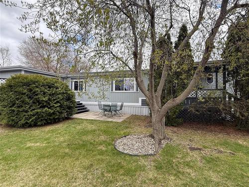 117 Gordon Place, Brandon, MB - Outdoor