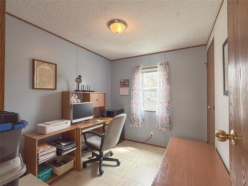 117 Gordon Place, Brandon, MB - Indoor Photo Showing Office