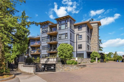 103-3912 Carey Rd  Saanich, BC V8Z 4E2