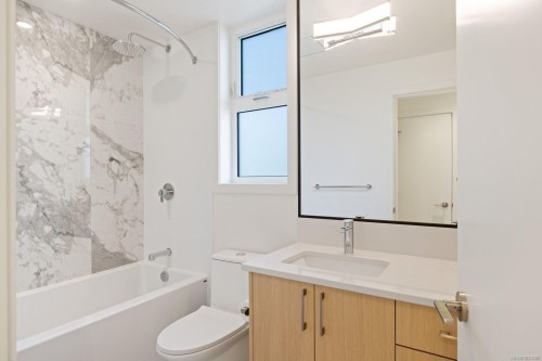 #2-10393 Allbay Rd, Sidney, BC 