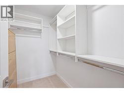 VIRTUALLY DECLUTTERED - 