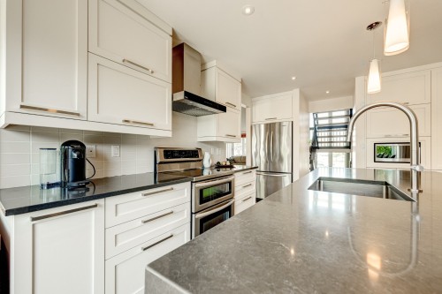Cuisine - 1197 Rue D'Évreux, Boucherville, QC - Indoor Photo Showing Kitchen With Upgraded Kitchen