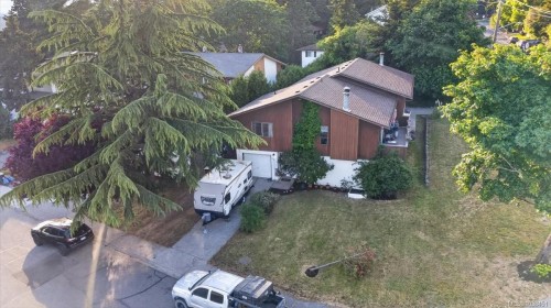 700 Stancombe Rd, Esquimalt, BC - Outdoor