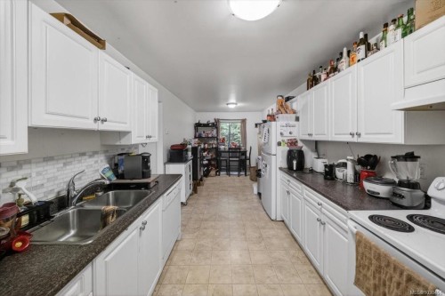 700 Stancombe Rd, Esquimalt, BC - Indoor Photo Showing Kitchen With Double Sink