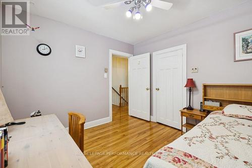525 Kirkwood Avenue, Ottawa, ON - Indoor Photo Showing Bedroom
