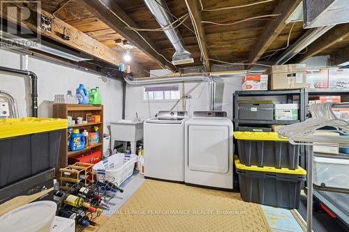 525 Kirkwood Avenue, Ottawa, ON - Indoor Photo Showing Laundry Room