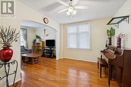 525 Kirkwood Avenue, Ottawa, ON - Indoor Photo Showing Other Room