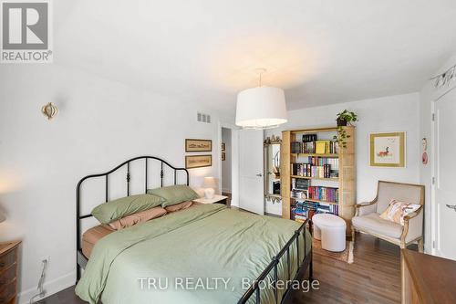 64 Stevenson Avenue, Ottawa, ON - Indoor Photo Showing Bedroom