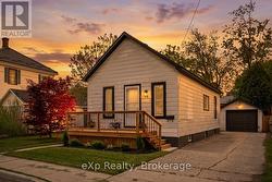 136 ADELAIDE STREET S Chatham-Kent (Chatham), ON N7M 4R7