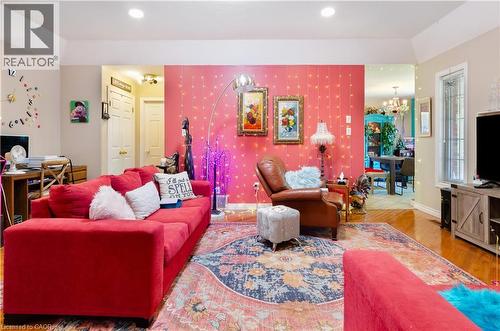 61 Devils Creek Drive, Cambridge, ON - Indoor Photo Showing Living Room