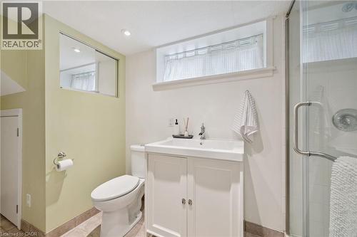 793 Belmont Avenue W, Kitchener, ON - Indoor Photo Showing Bathroom