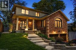 329 PLAINS Road W  Burlington, ON L7T 1G1