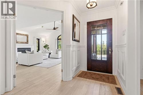 329 Plains Road W, Burlington, ON - Indoor Photo Showing Other Room