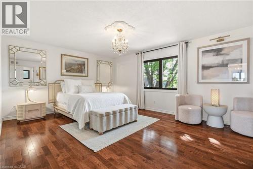 329 Plains Road W, Burlington, ON - Indoor Photo Showing Bedroom