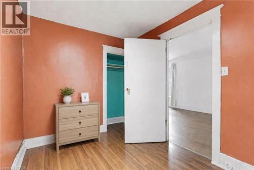 Second bedroom, virtually staged - 46 East 16Th Street, Hamilton, ON - Indoor
