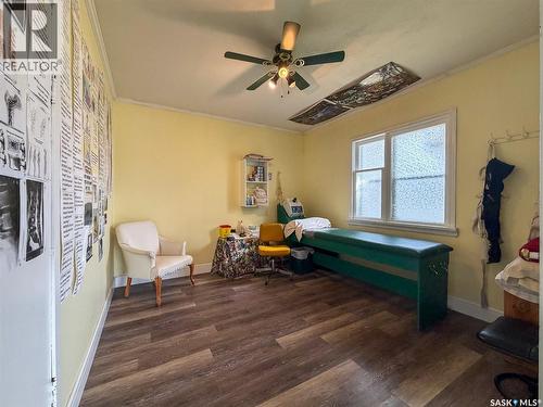 505 Centre Street, Shaunavon, SK - Indoor Photo Showing Other Room