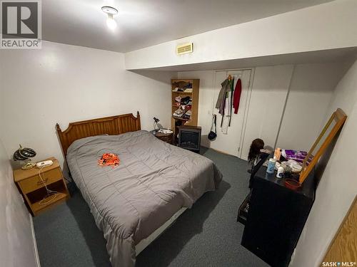 505 Centre Street, Shaunavon, SK - Indoor Photo Showing Bedroom