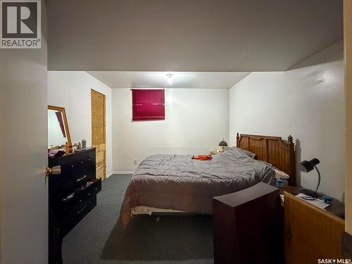 505 Centre Street, Shaunavon, SK - Indoor Photo Showing Bedroom