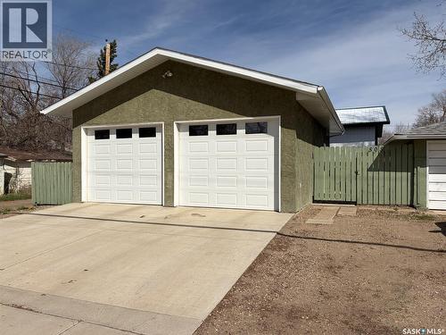 505 Centre Street, Shaunavon, SK - Outdoor With Exterior