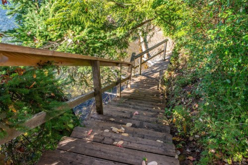 123 Swan Point Rd, Salt Spring, BC 