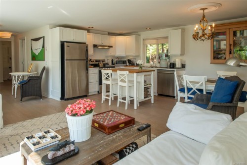 123 Swan Point Rd, Salt Spring, BC 