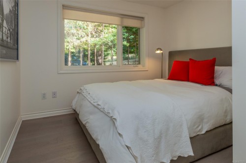 123 Swan Point Rd, Salt Spring, BC 