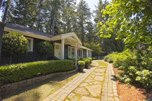 123 Swan Point Rd, Salt Spring, BC 