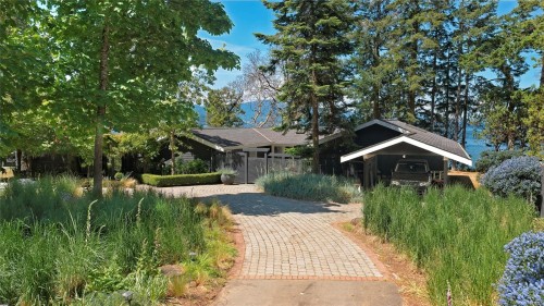 123 Swan Point Rd, Salt Spring, BC 