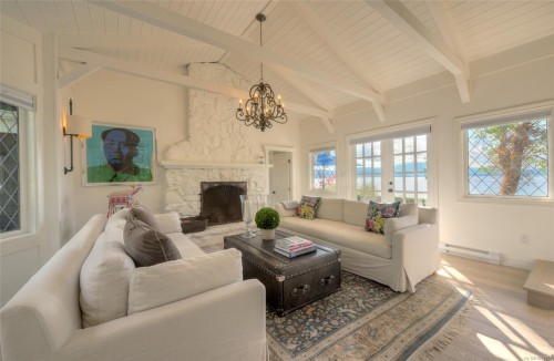 123 Swan Point Rd, Salt Spring, BC 