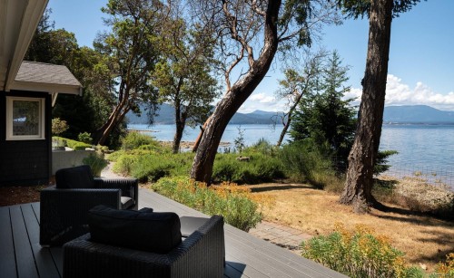 123 Swan Point Rd, Salt Spring, BC 