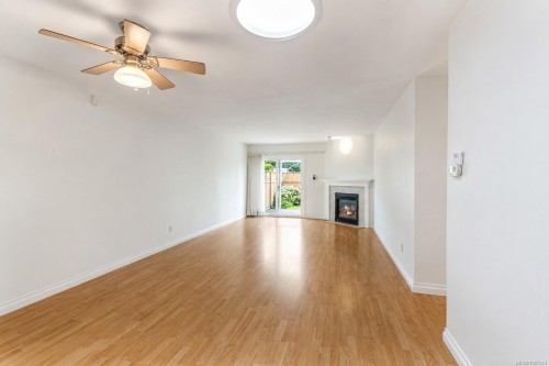 #103-240 Stanford Ave East, Parksville, BC 
