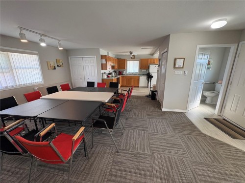 #103-240 Stanford Ave East, Parksville, BC 