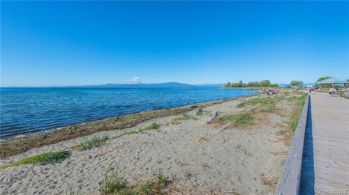 #103-240 Stanford Ave East, Parksville, BC 