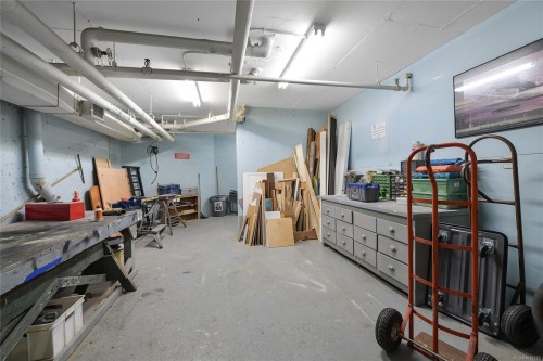 #1101-327 Maitland St, Victoria, BC - Indoor Photo Showing Other Room