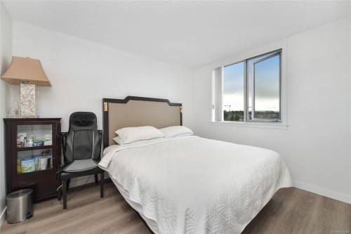 #1101-327 Maitland St, Victoria, BC - Indoor Photo Showing Bedroom