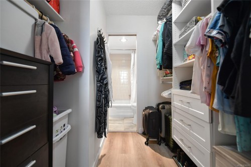 #1101-327 Maitland St, Victoria, BC - Indoor With Storage