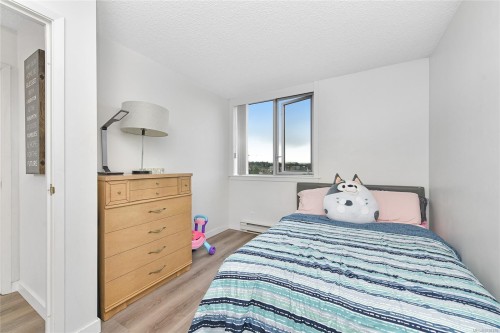 #1101-327 Maitland St, Victoria, BC - Indoor Photo Showing Bedroom
