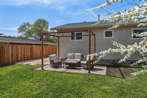 239 Springfield Rd, Winnipeg, MB 