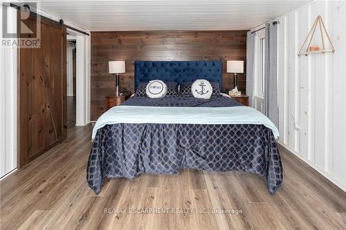 577 Edgewater Place, Haldimand, ON - Indoor Photo Showing Bedroom