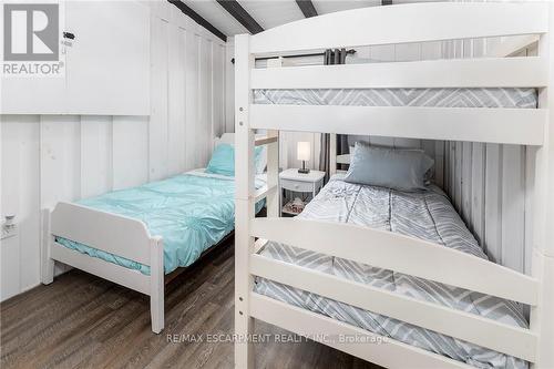 577 Edgewater Place, Haldimand, ON - Indoor Photo Showing Bedroom